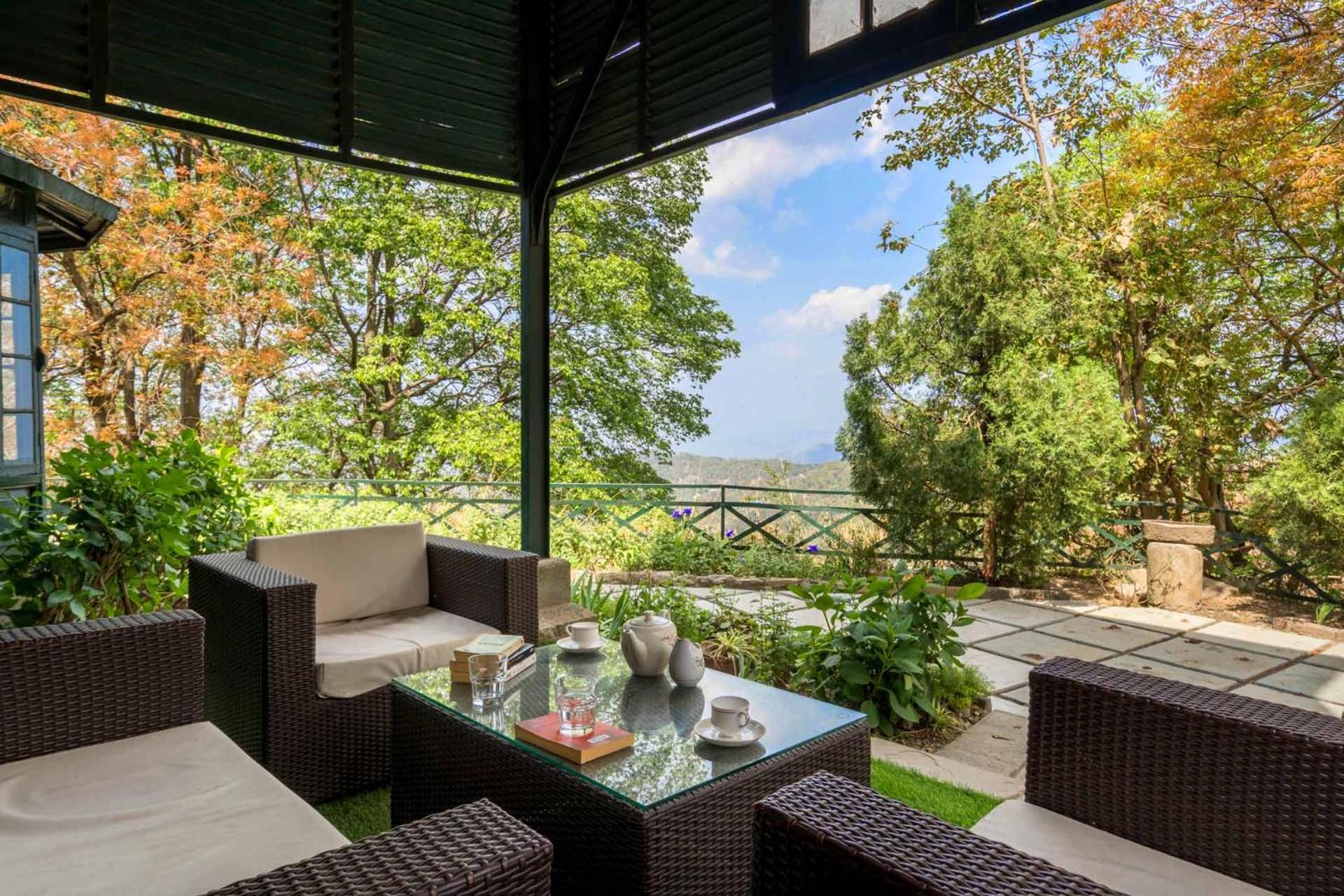 Stayvista At Padam Hill- Pet Friendly Villa With Garden Касаули Екстериор снимка